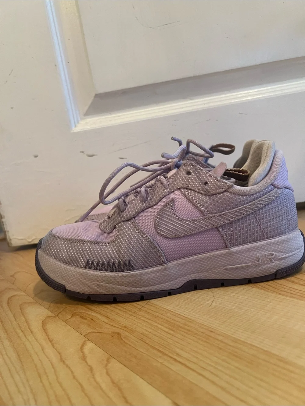 Nike Light Lavender/Pale Purple Low-Top Sneakers